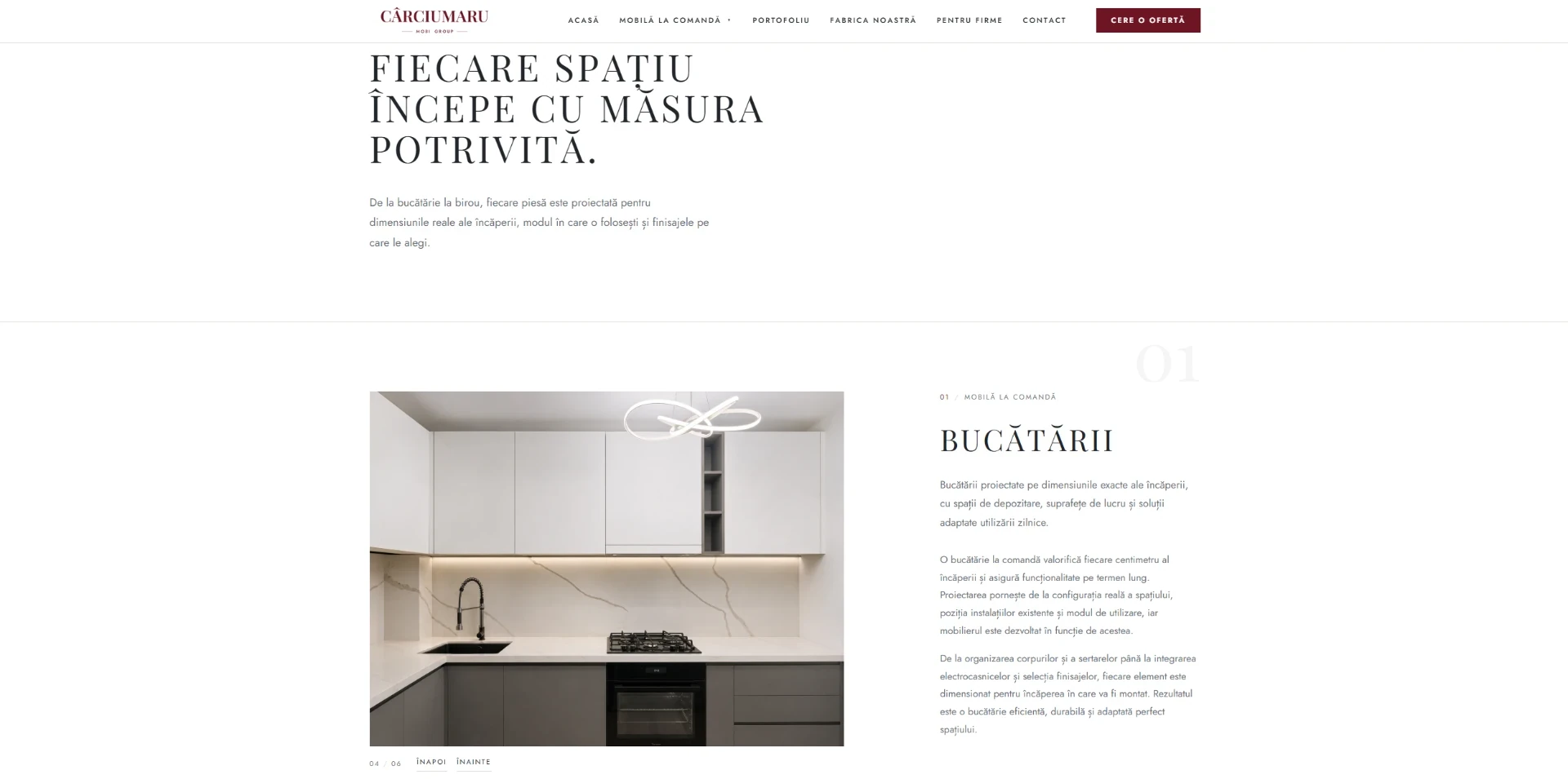 Pagina de mobilă la comandă Cârciumaru Mobi Group, cu secțiunea despre bucătării și textul „Fiecare spațiu începe cu măsura potrivită”.
